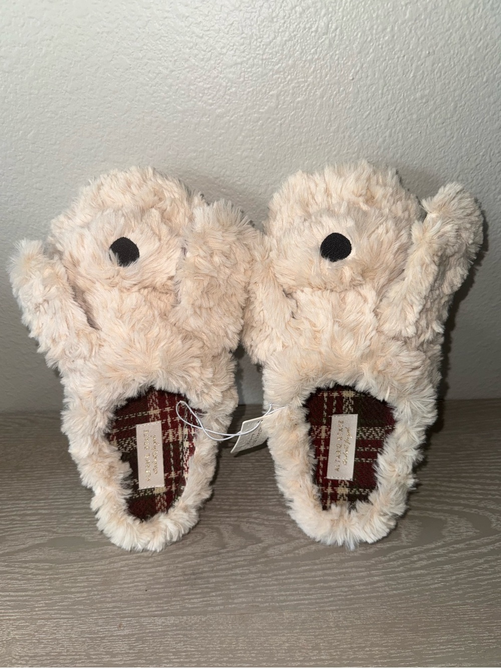Altar’d state puppy slippers size large 9/10